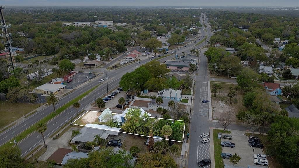 324 N Orange St New Smyrna Beach, FL 32168 - Thumbnail 4