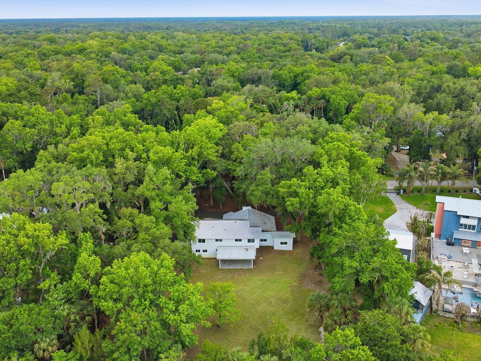 555 Wildwood Dr New Smyrna Beach, FL 32168 - Thumbnail 4