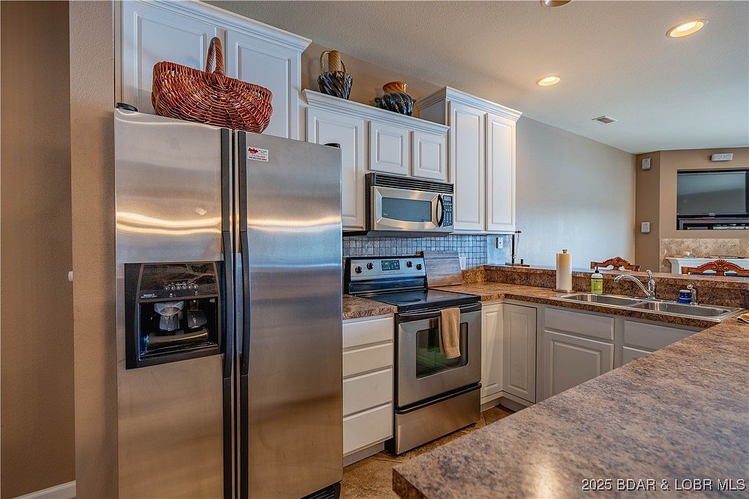 426 Cedar Heights Dr Unit 3D Camdenton, MO 65020 - Thumbnail 4