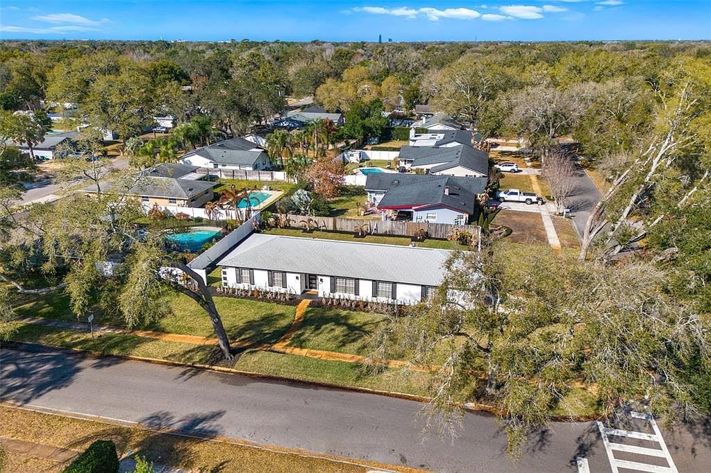 1917 Wyandotte Trl Casselberry, FL 32707 - Thumbnail 4