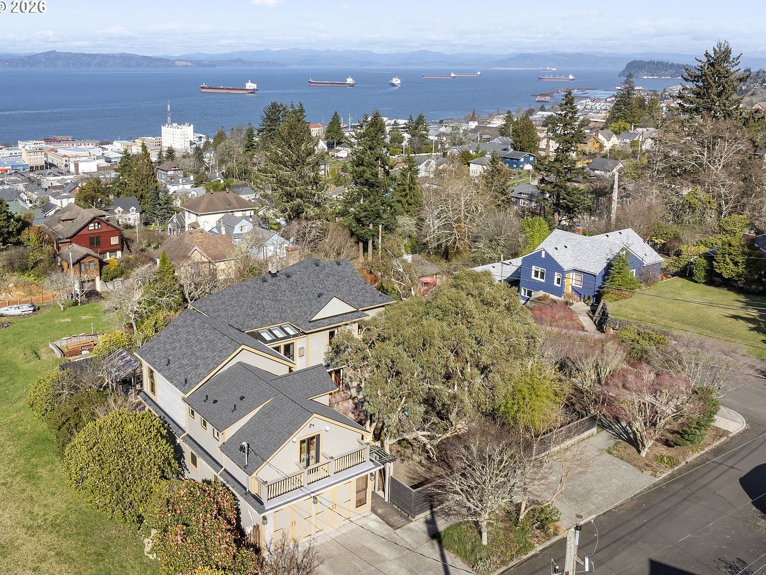 1175 11th St Astoria, OR 97103 - Thumbnail 4