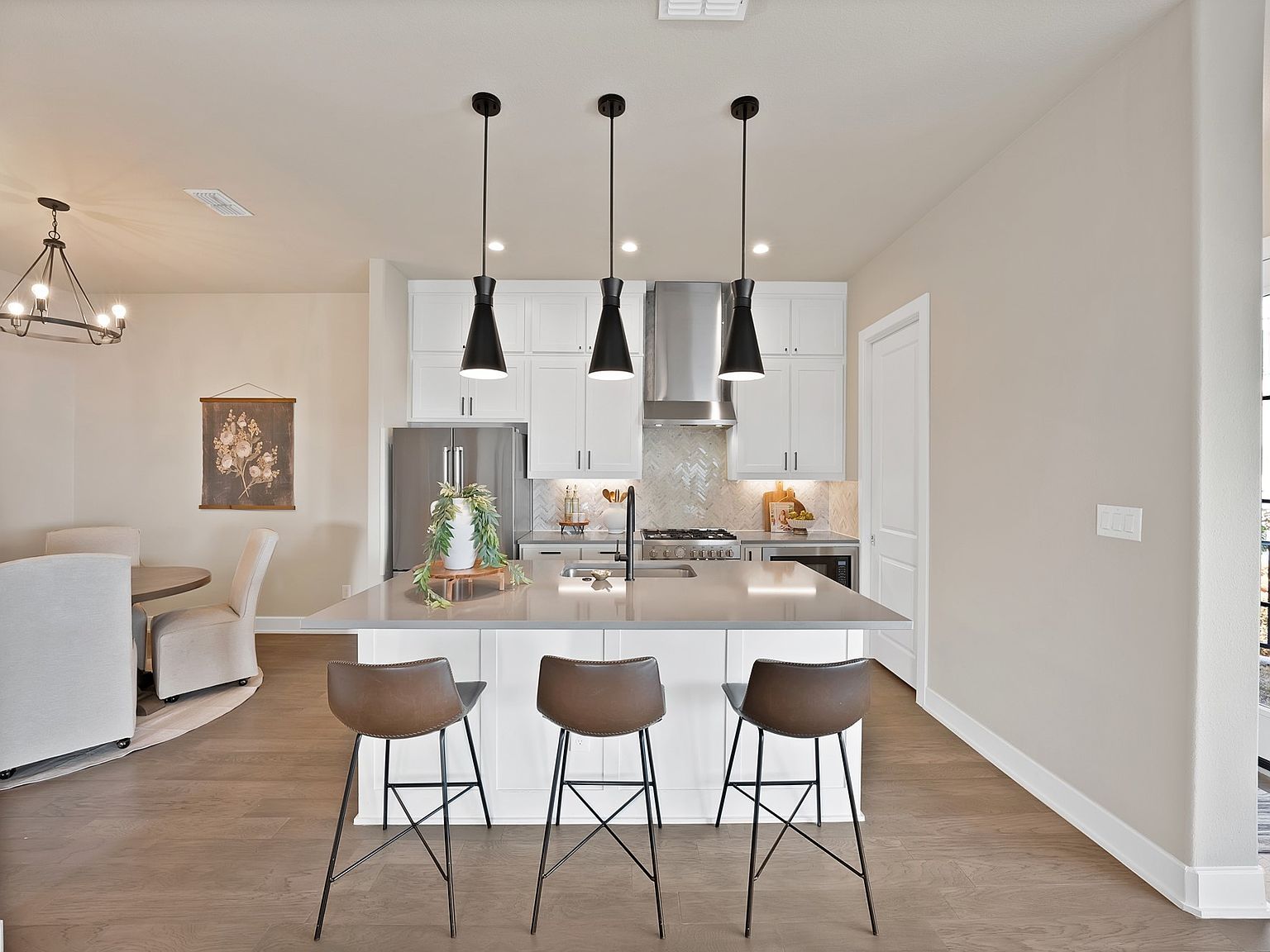 123 Garden Ct E Arlington, TX 76010 - Thumbnail 4