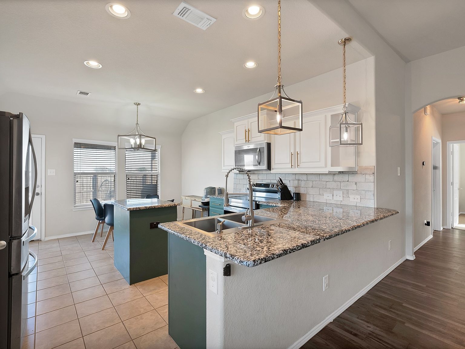 10329 Kingspoint Blvd Fort Worth, TX 76140 - Thumbnail 4