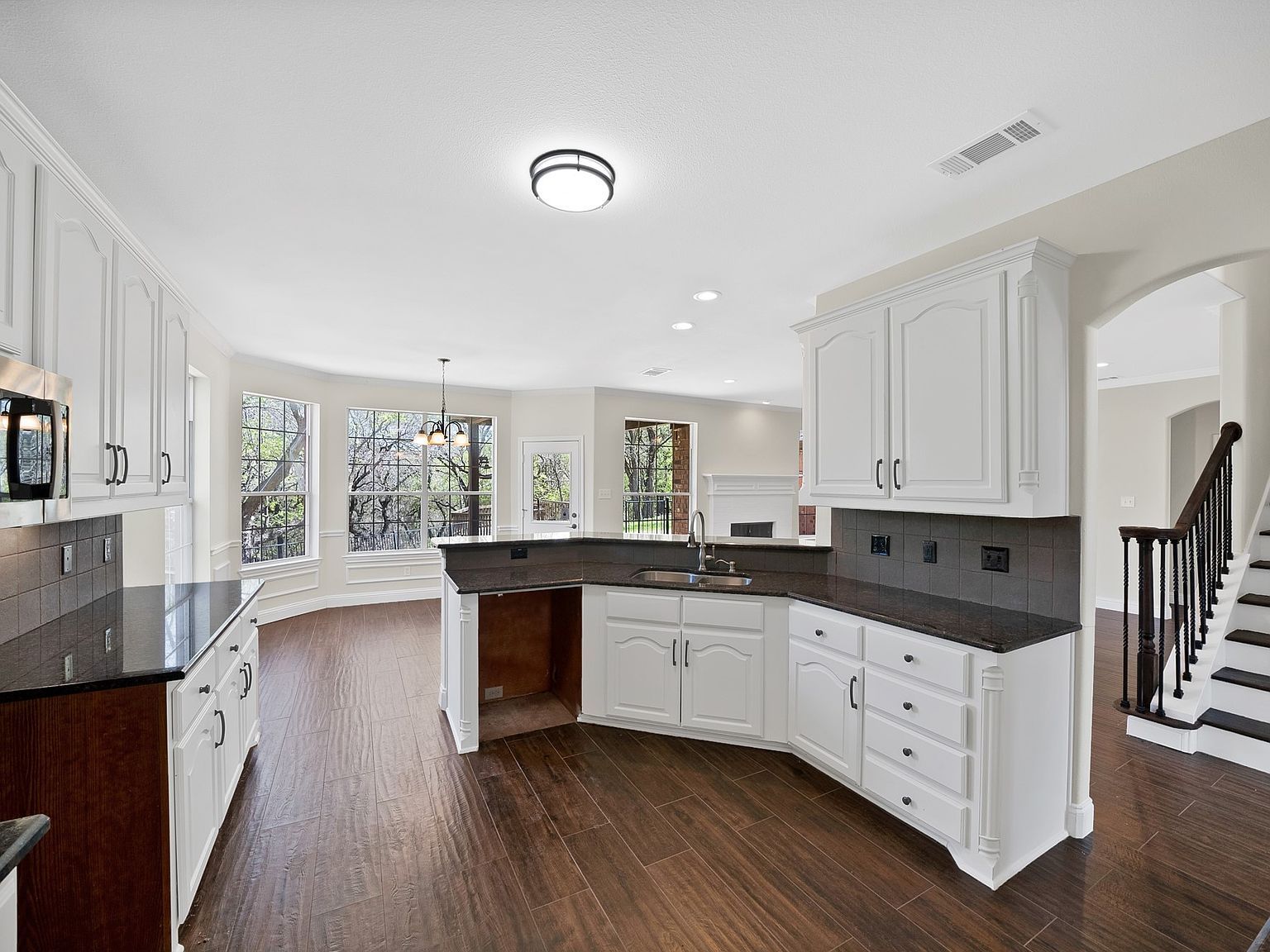 2770 S Lakeview Dr Cedar Hill, TX 75104 - Thumbnail 4