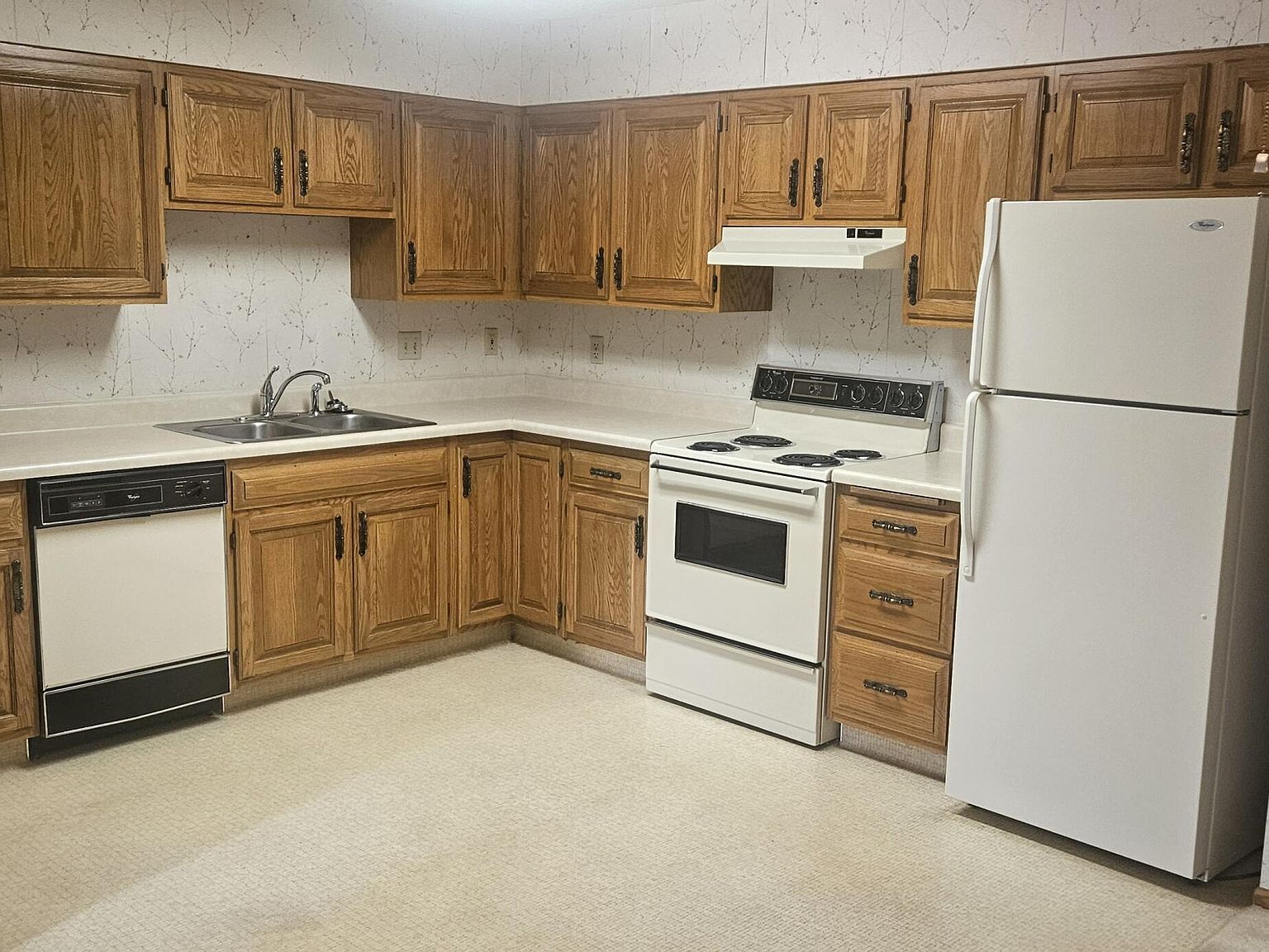 2135 N Washington St APT 5 Bismarck, ND 58501 - Thumbnail 4