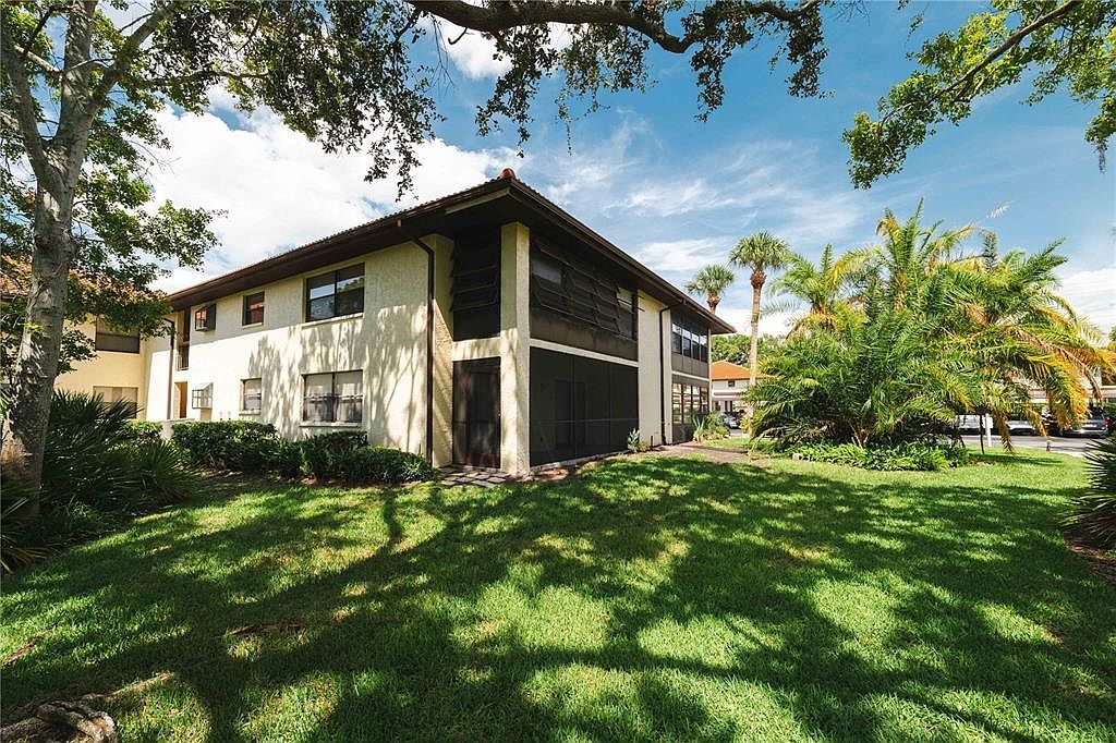 1109 Hammock Pine Blvd Clearwater, FL 33761 - Thumbnail 4