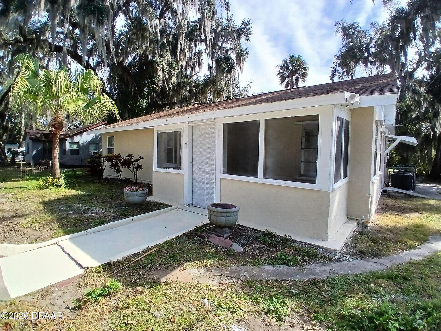 921 Winchester St Daytona Beach, FL 32114 - Thumbnail 4