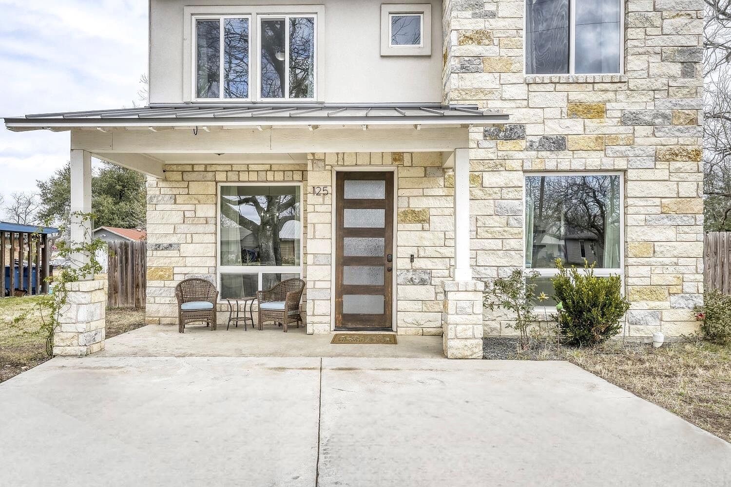 125 Irene St Elgin, TX 78621 - Thumbnail 4