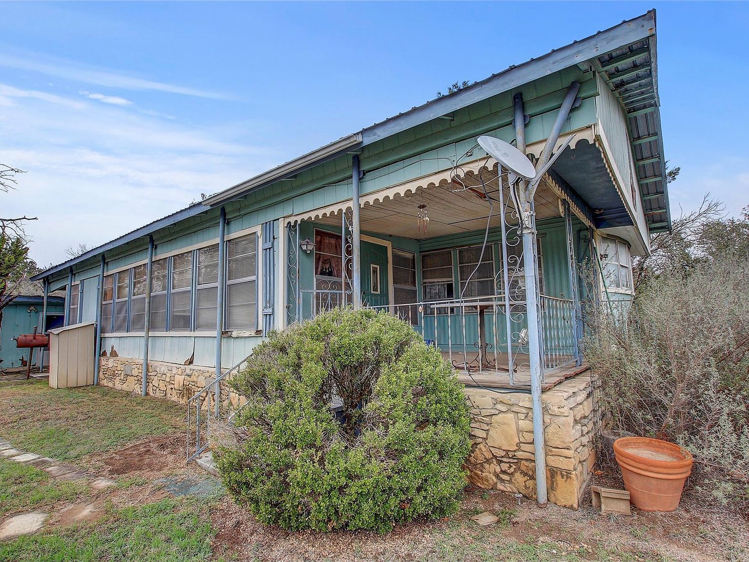 205 Singleton Dr Spicewood, TX 78669 - Thumbnail 4