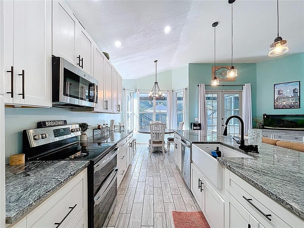 2003 Leichester St Valrico, FL 33594 - Thumbnail 4