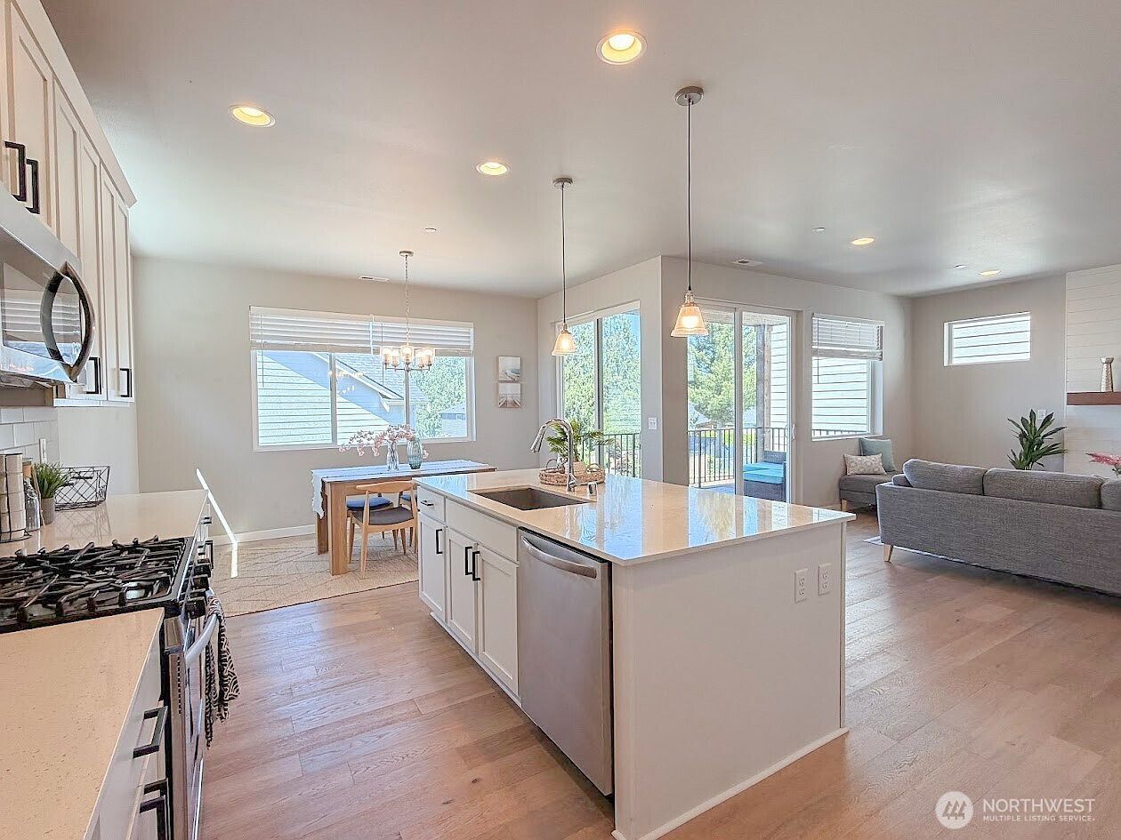 6843 46th St NE Marysville, WA 98270 - Thumbnail 4
