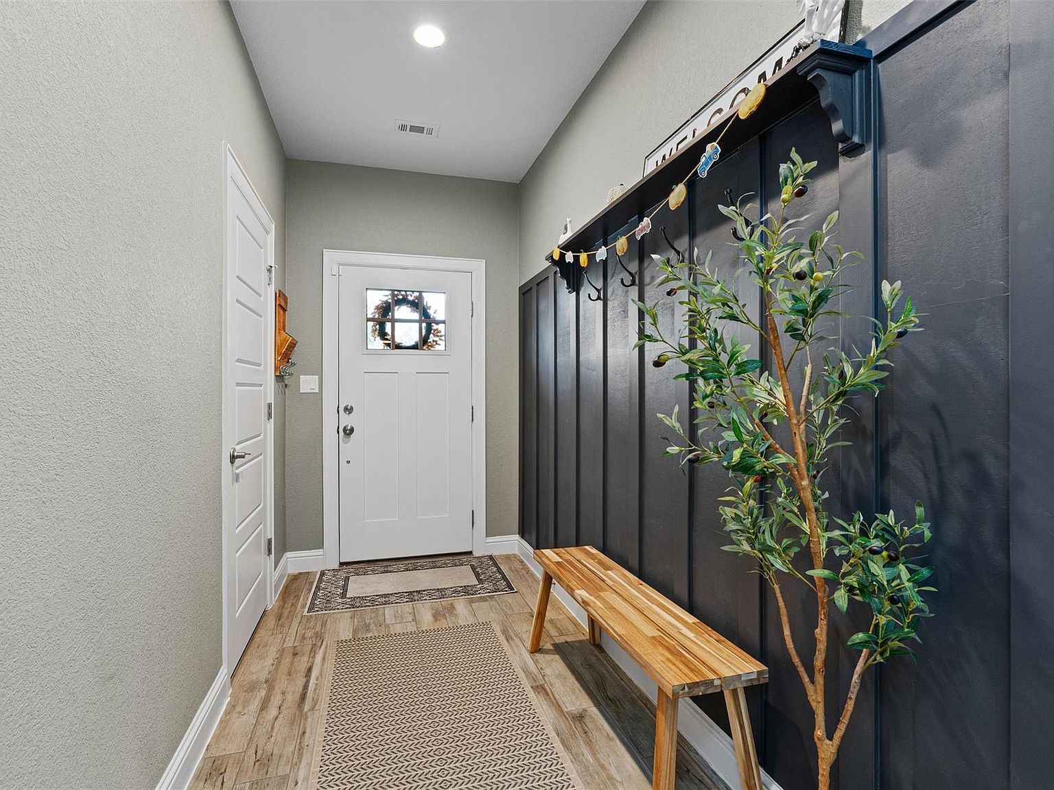 285 Gaida Loop Georgetown, TX 78628 - Thumbnail 4