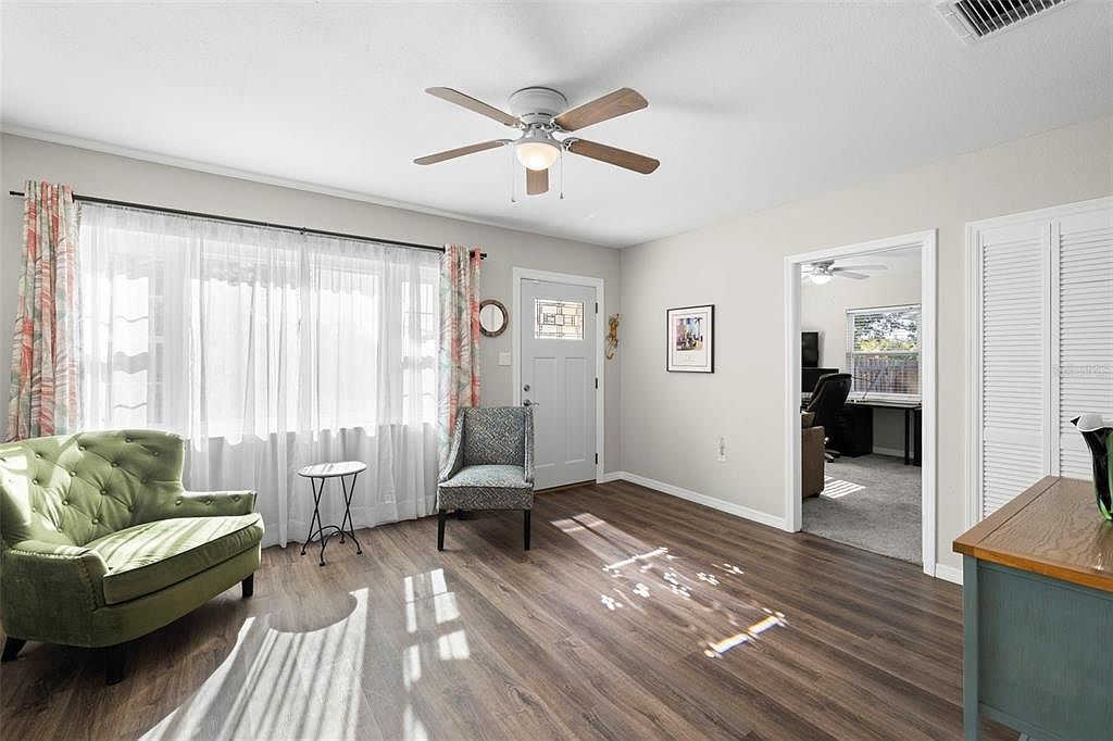 5721 18th Ave S Gulfport, FL 33707 - Thumbnail 4