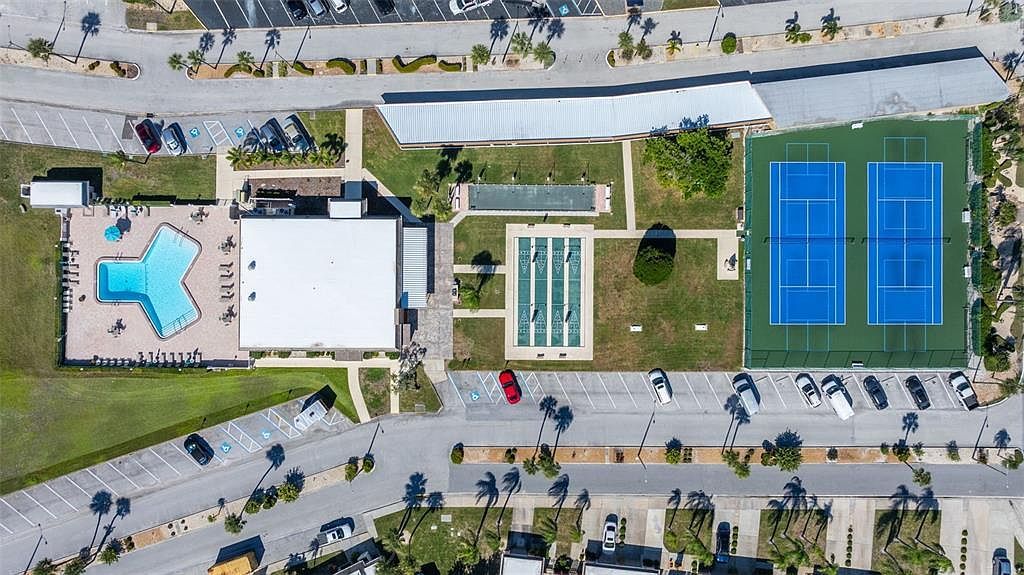 328 Boca Ciega Point Blvd S Saint Petersburg, FL 33708 - Thumbnail 4