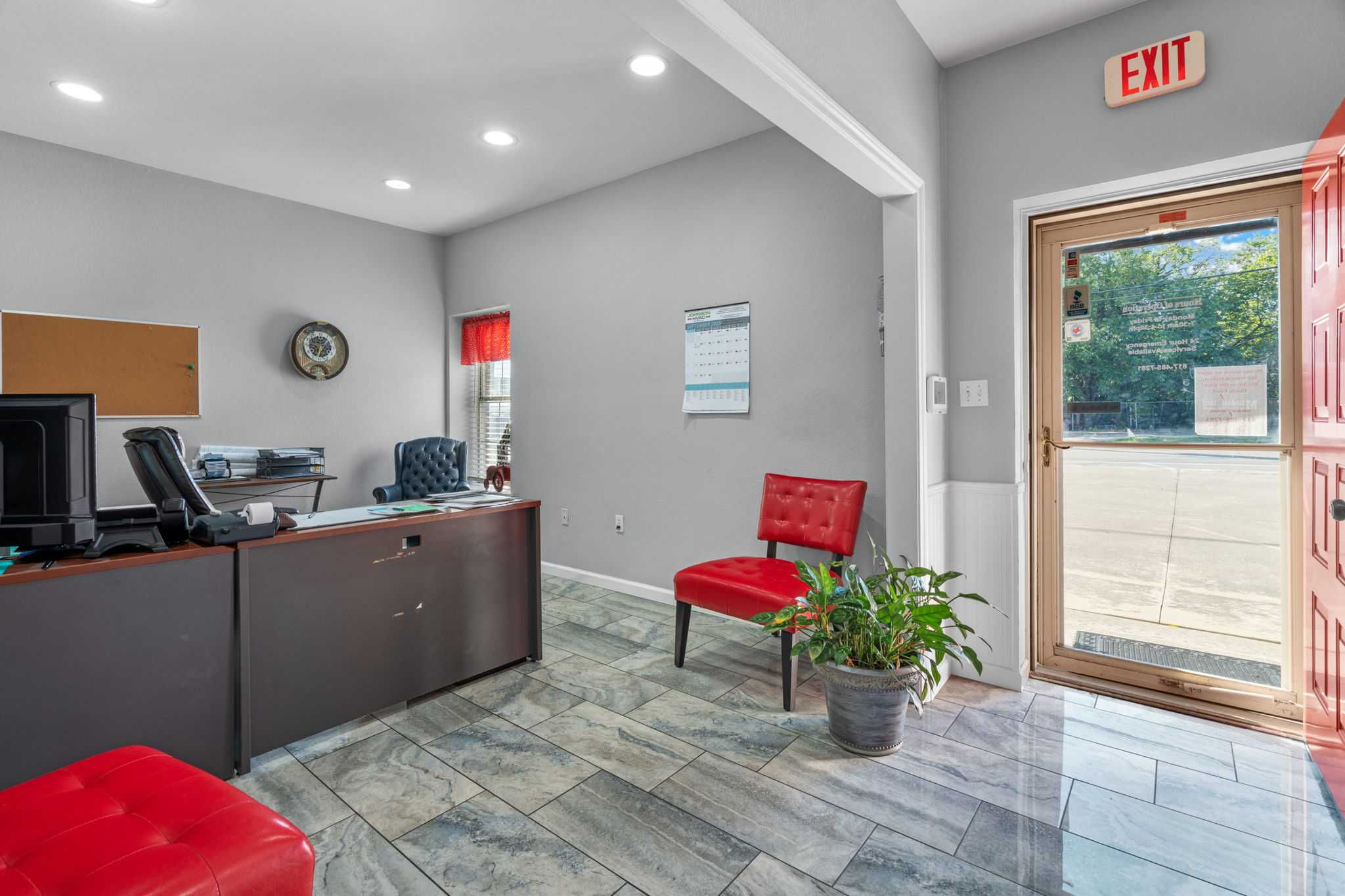 132 West McLeroy Boulevard, Saginaw, TX, USA, 76179 - Thumbnail 4