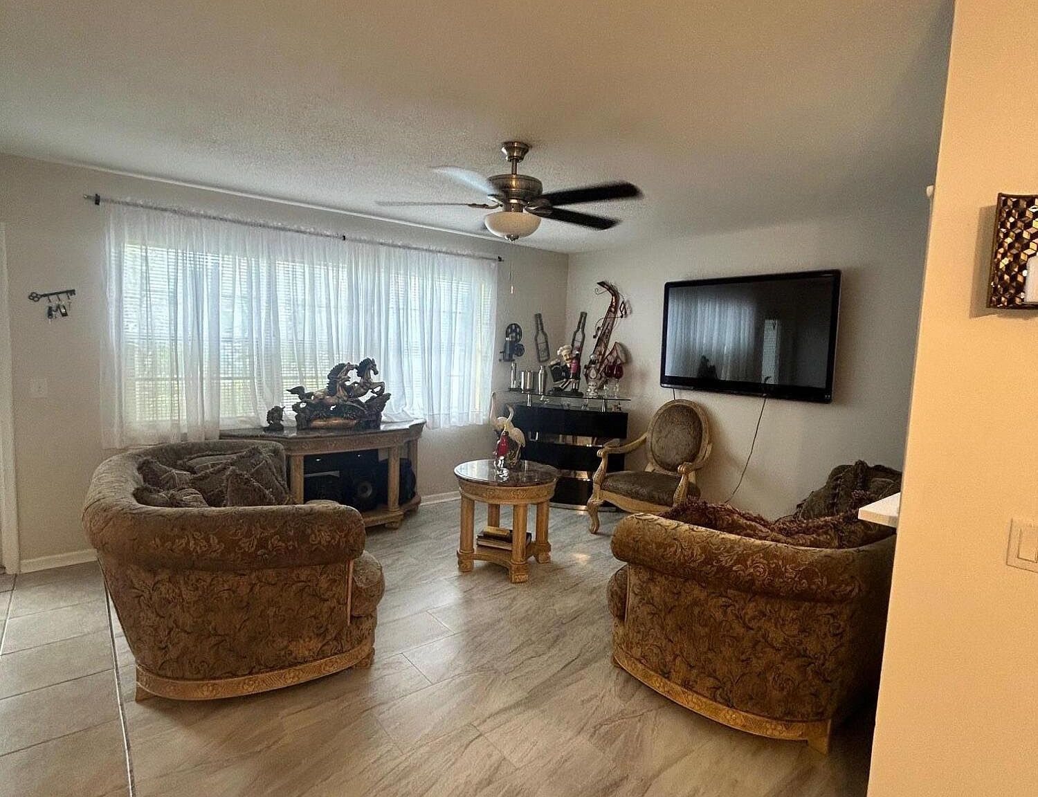 347 Norwich E #O West Palm Beach, FL 33417 - Thumbnail 4