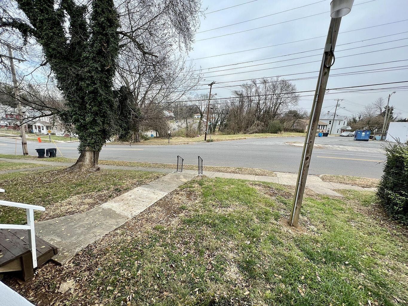 1114 Lafayette Blvd NW Roanoke, VA 24017 - Thumbnail 4