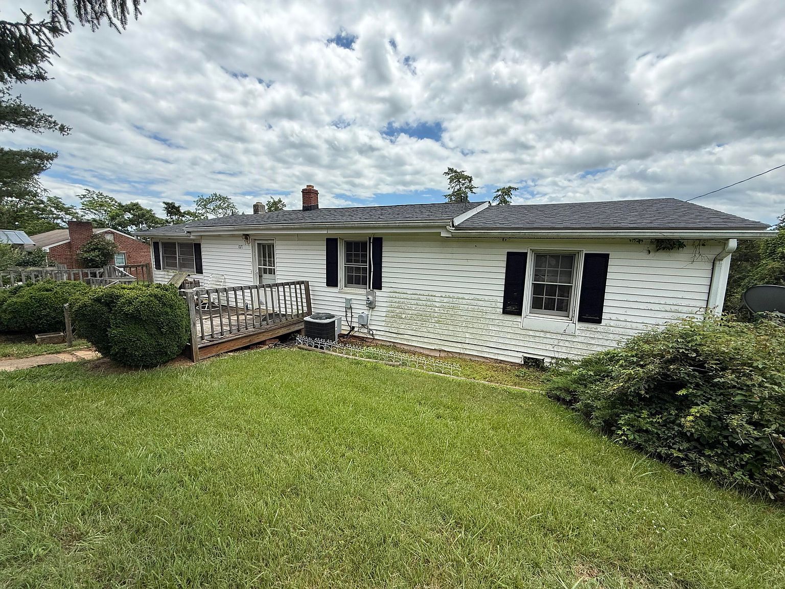 1071 Settlersway Ln Goode, VA 24556 - Thumbnail 4