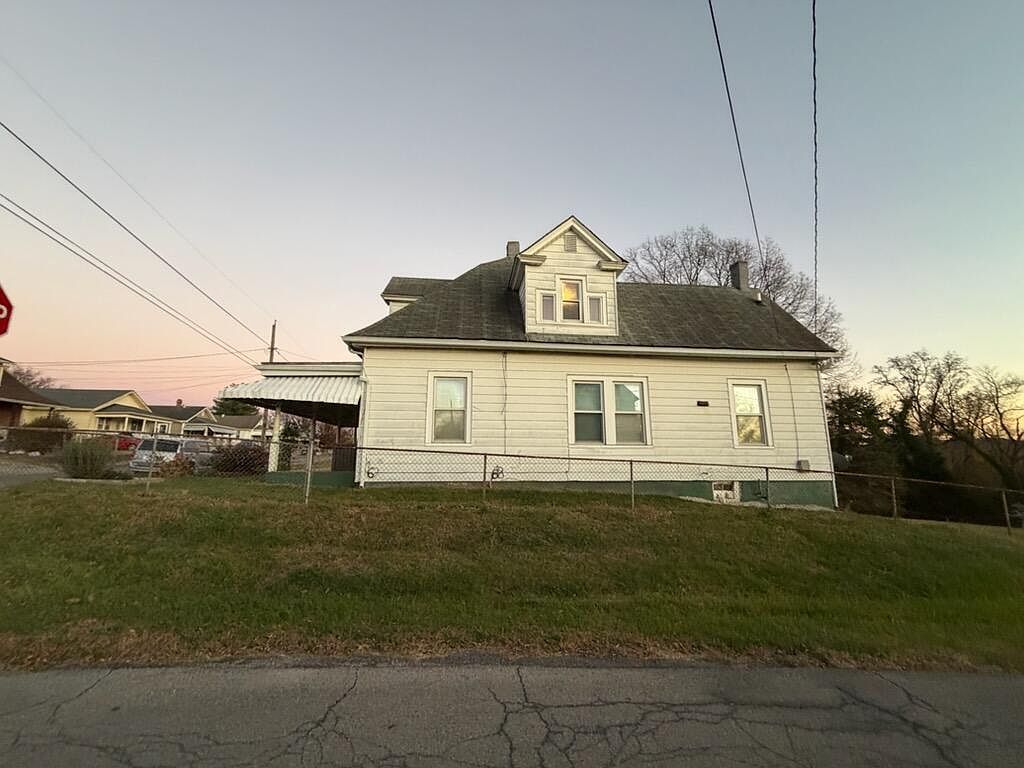 1730 Moorman Ave NW Roanoke, VA 24017 - Thumbnail 4