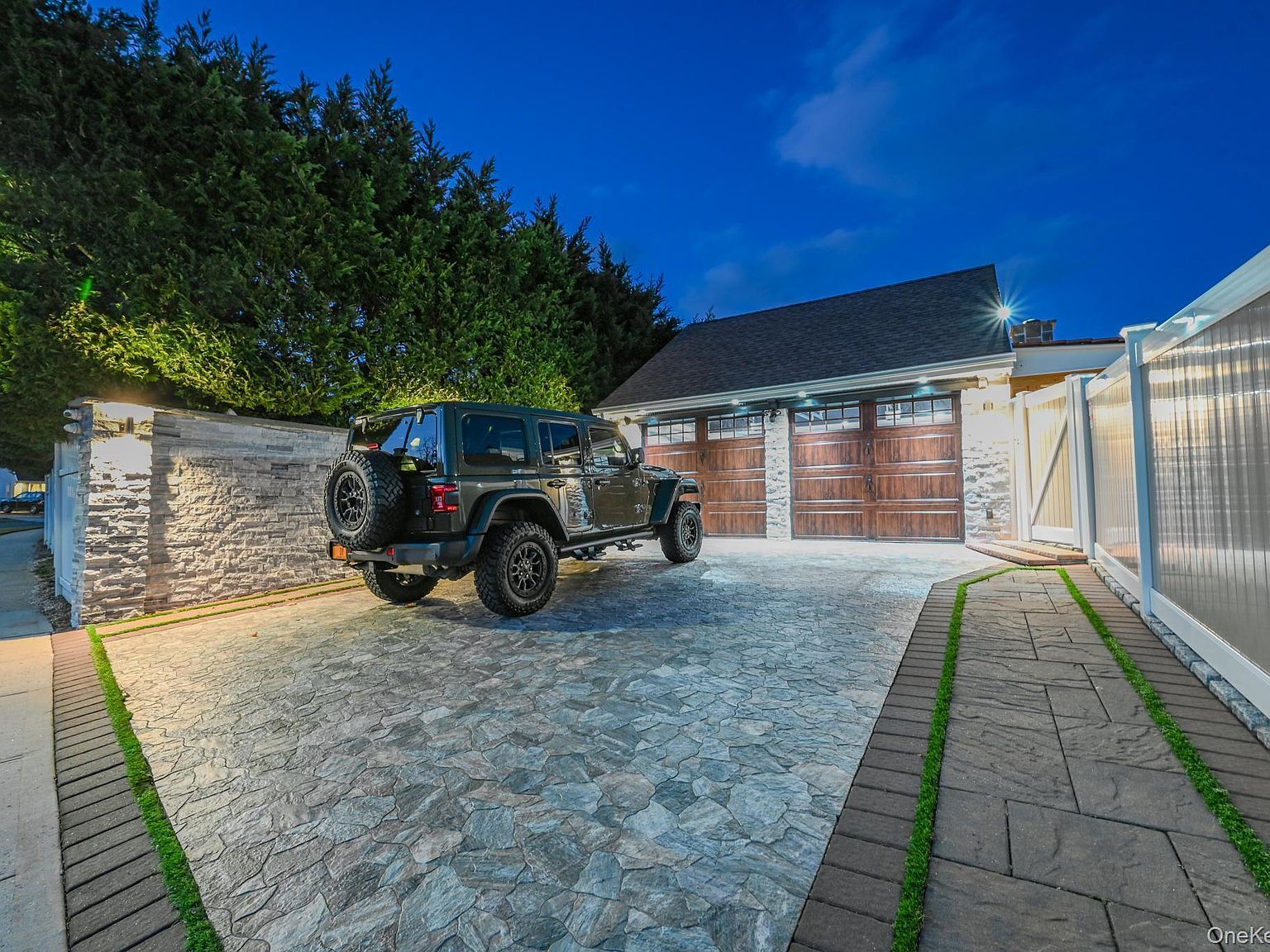 38 Quarry Ln Levittown, NY 11756 - Thumbnail 4