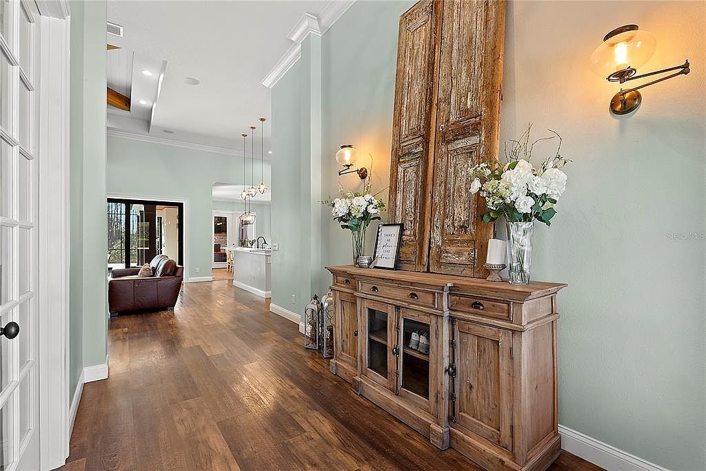 504 Yellow Submarine Ct Howey In The Hills, FL 34737 - Thumbnail 4