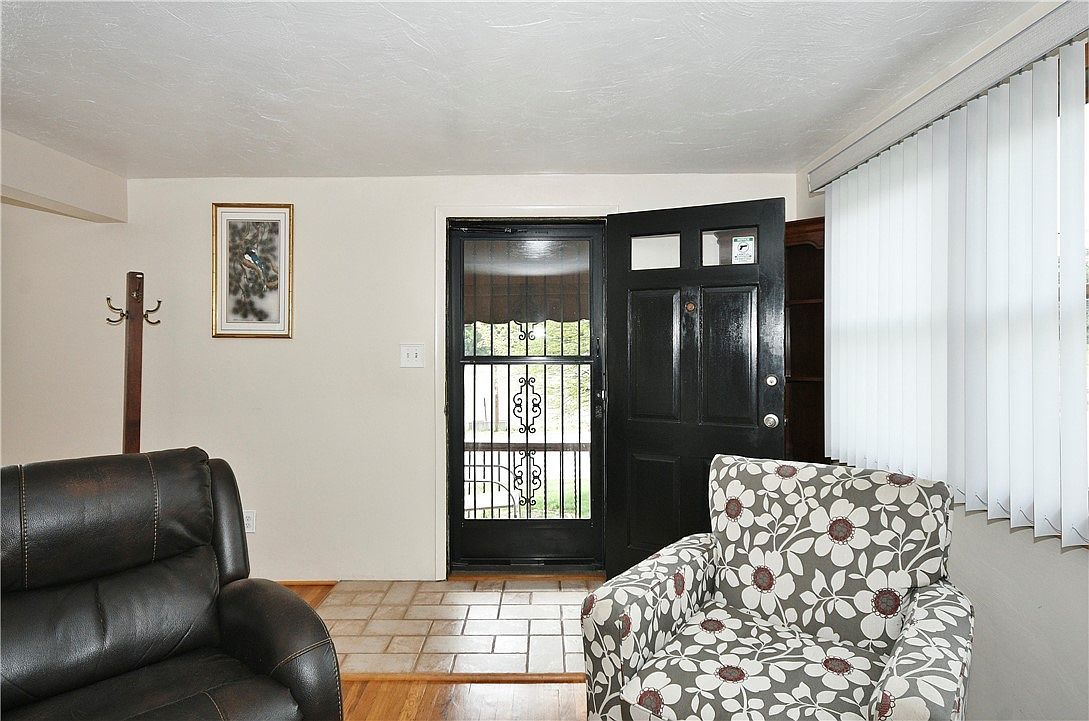 4374 Homestead Duquesne Rd Homestead, PA 15120 - Thumbnail 4