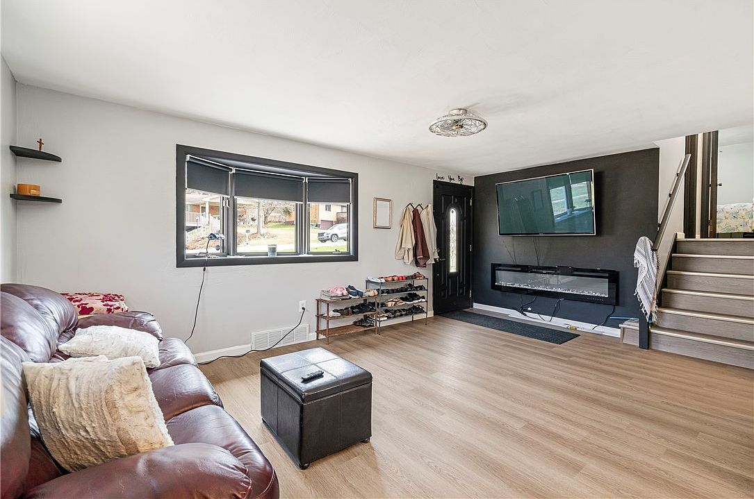 115 Rene Dr Glenshaw, PA 15116 - Thumbnail 4