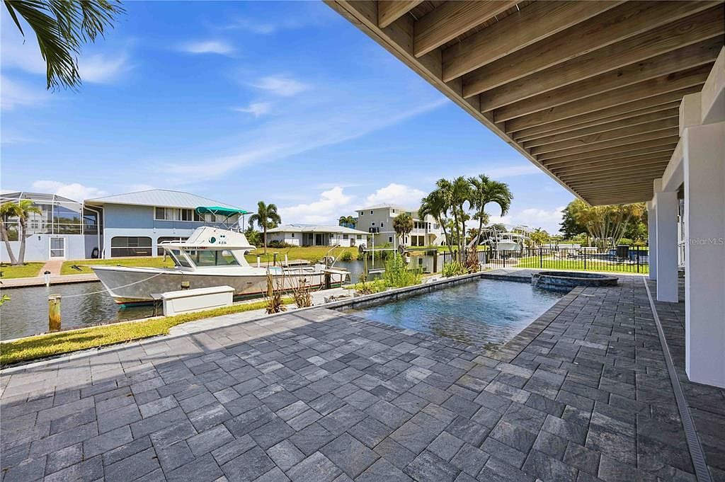 10460 Marion St Englewood, FL 34224 - Thumbnail 4
