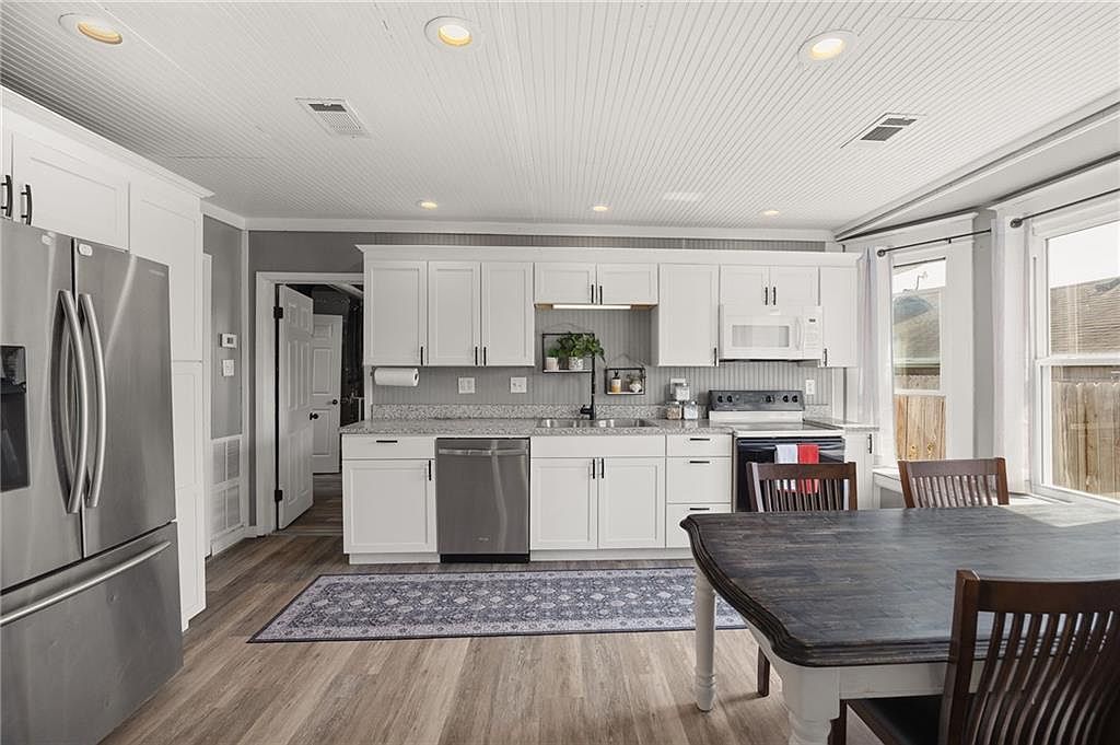 105 S Grant St Jamesport, MO 64648 - Thumbnail 4