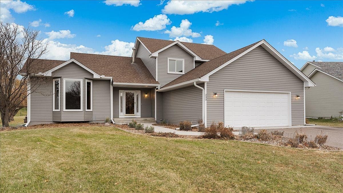 233 Cherry Hill Alcove Hamel, MN 55340 - Thumbnail 4