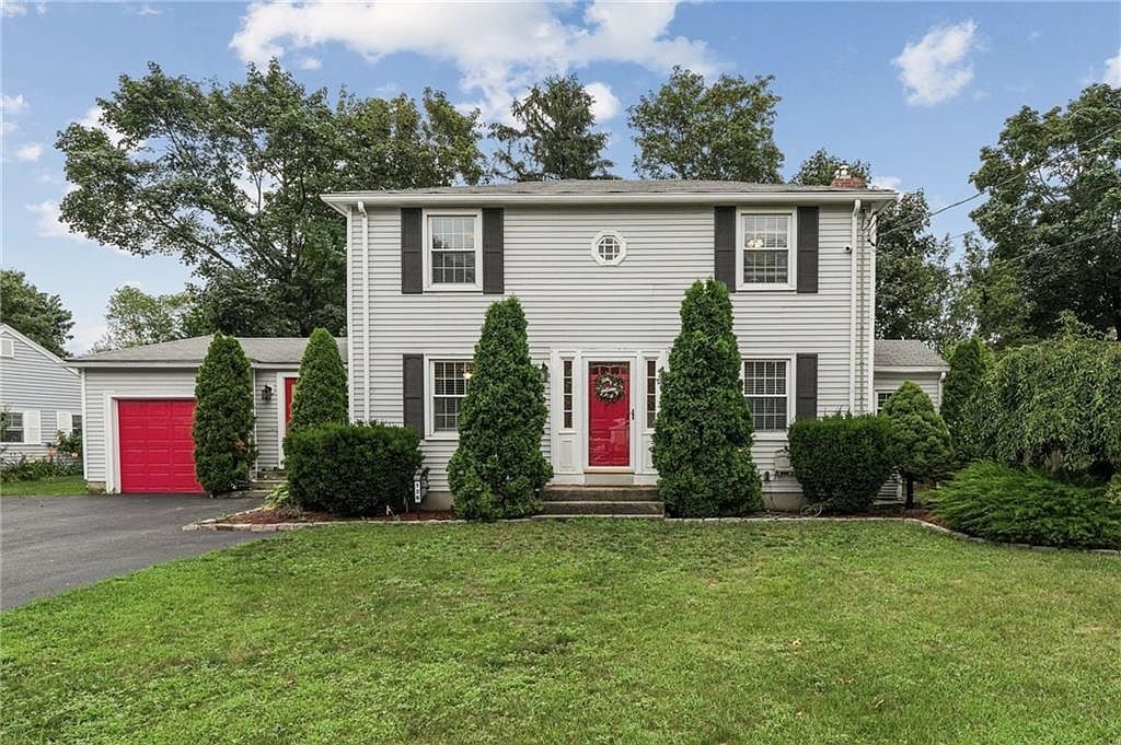 126 Fairfax Dr Warwick, RI 02888 - Thumbnail 4