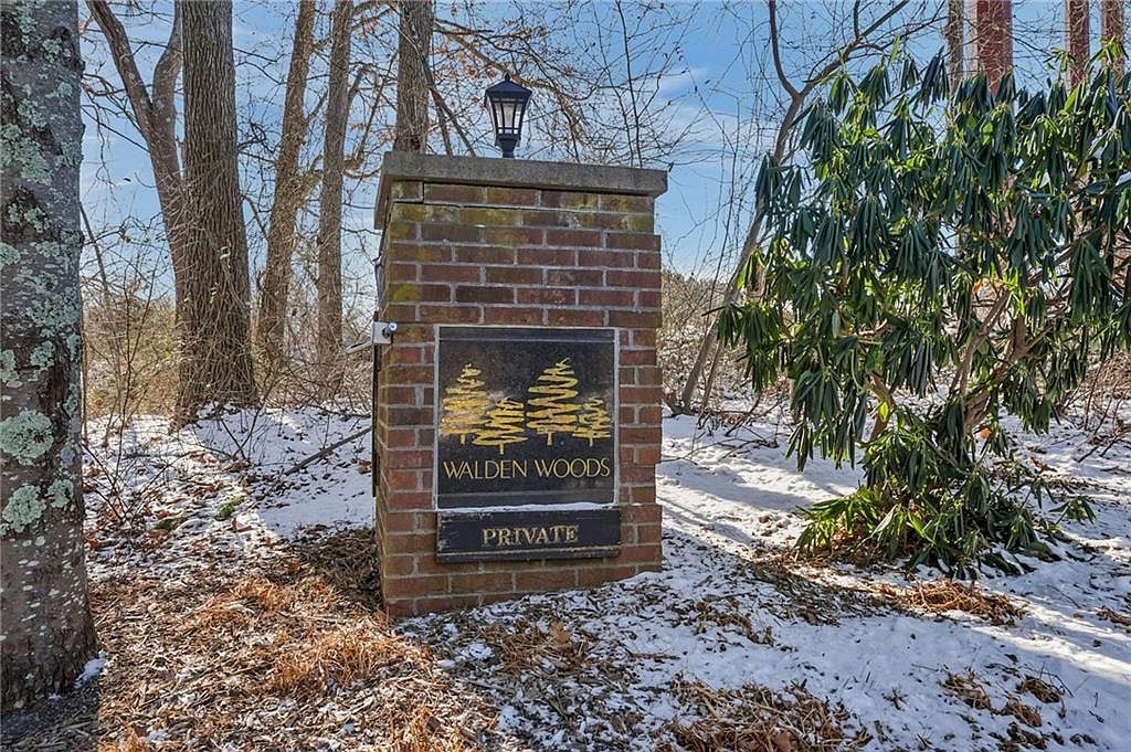 25 Ivy Hollow Ct Cranston, RI 02921 - Thumbnail 4