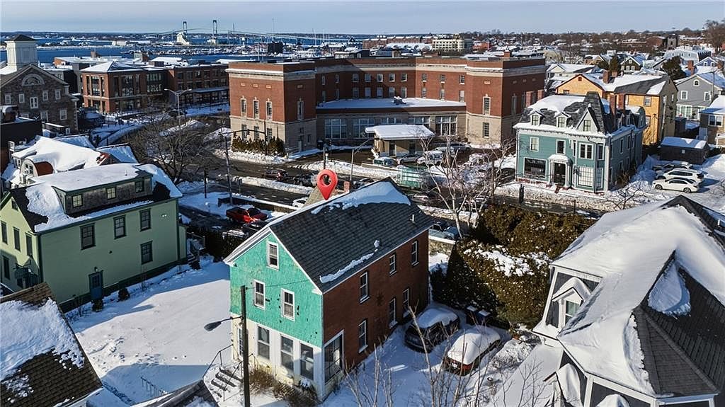 20 Fair St Newport, RI 02840 - Thumbnail 4