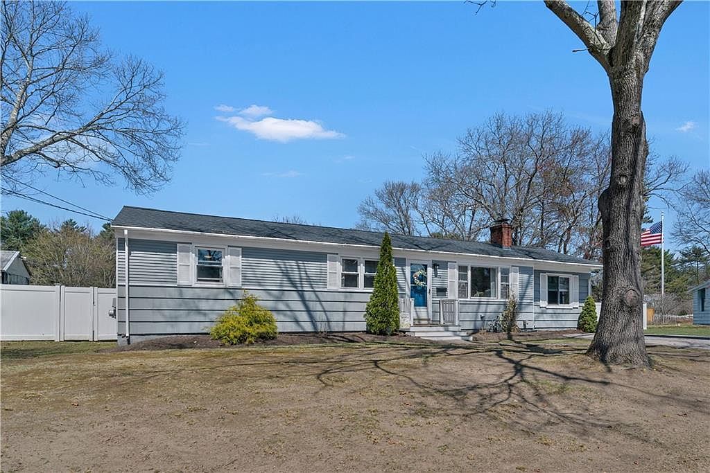 170 Heritage Rd North Kingstown, RI 02852 - Thumbnail 4