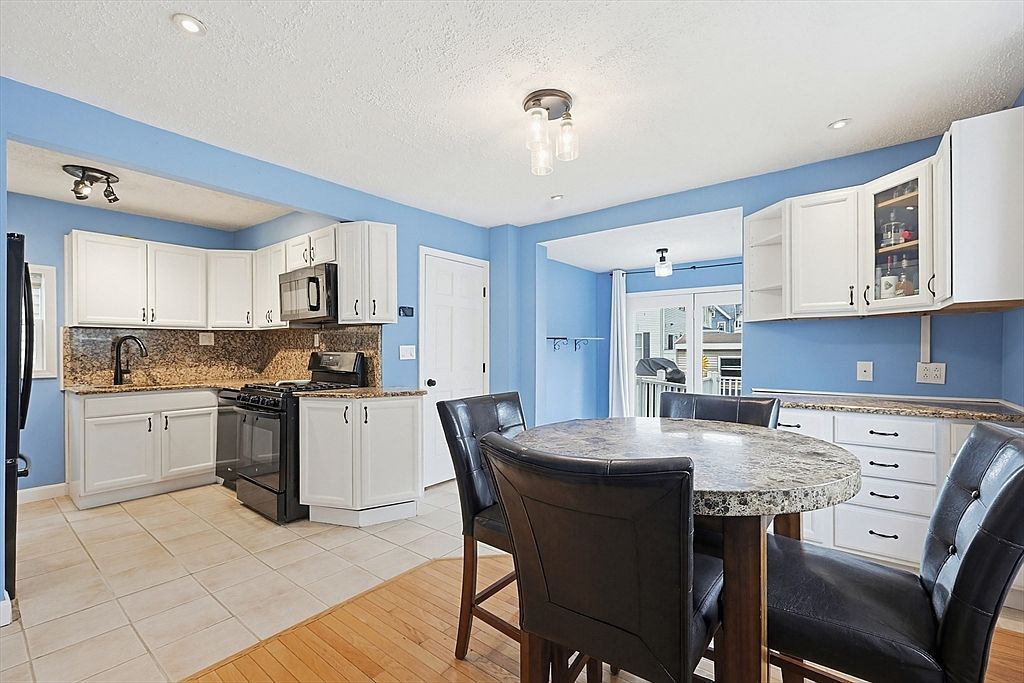 4 Webster St Lynn, MA 01902 - Thumbnail 4