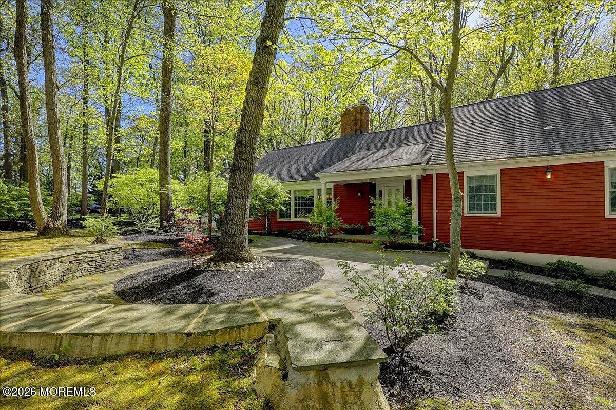 6 Twin Brooks Ct Holmdel, NJ 07733 - Thumbnail 4