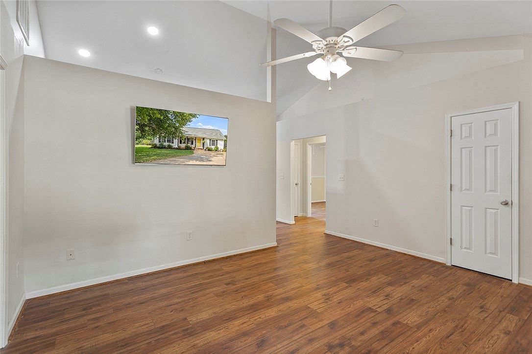 25 Natalie Ct Greer, SC 29651 - Thumbnail 4