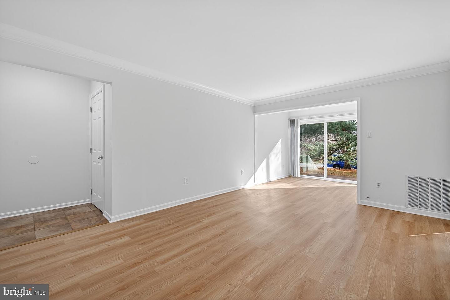 5 Normandy Square Ct #1-B Silver Spring, MD 20906 - Thumbnail 4