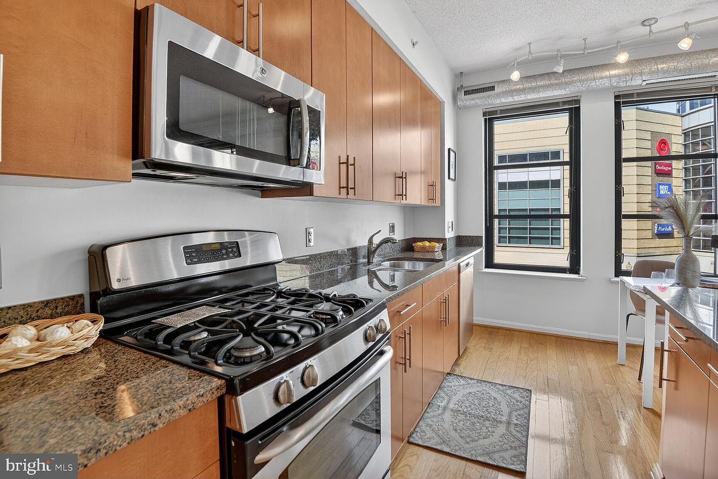1390 Kenyon St NW #418 Washington, DC 20009 - Thumbnail 4