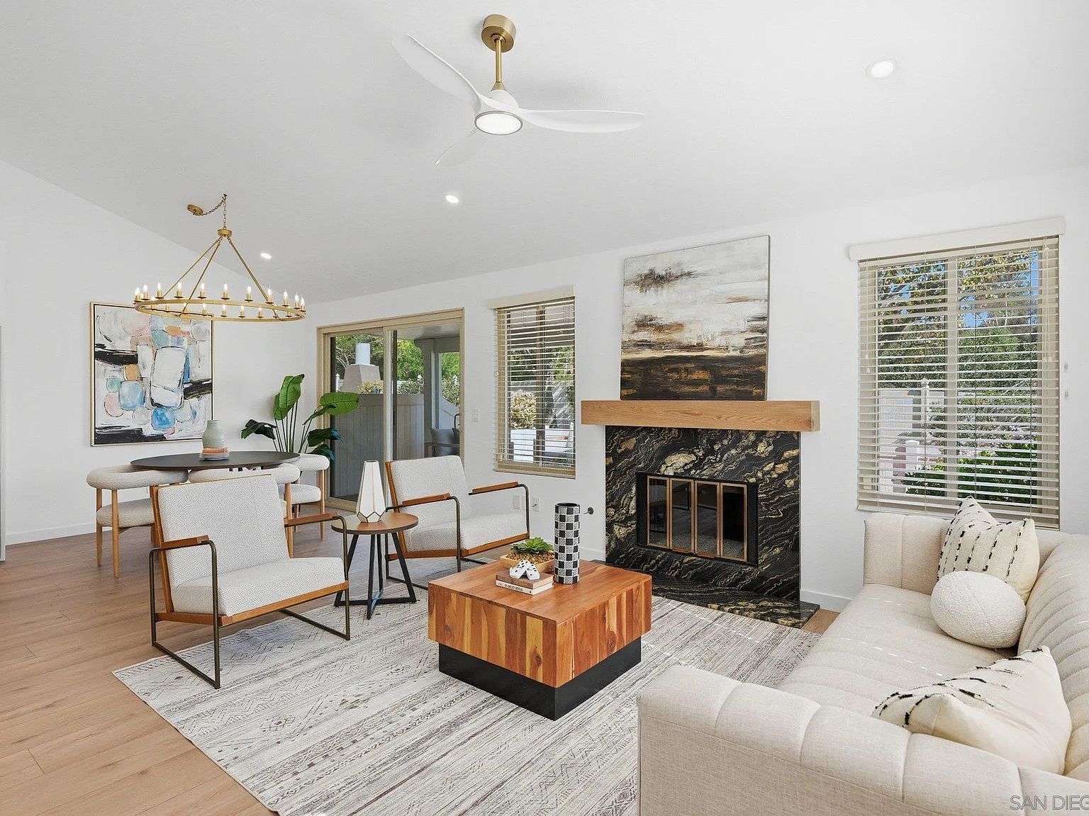 1926 Springdale Ln Encinitas, CA 92024 - Thumbnail 4