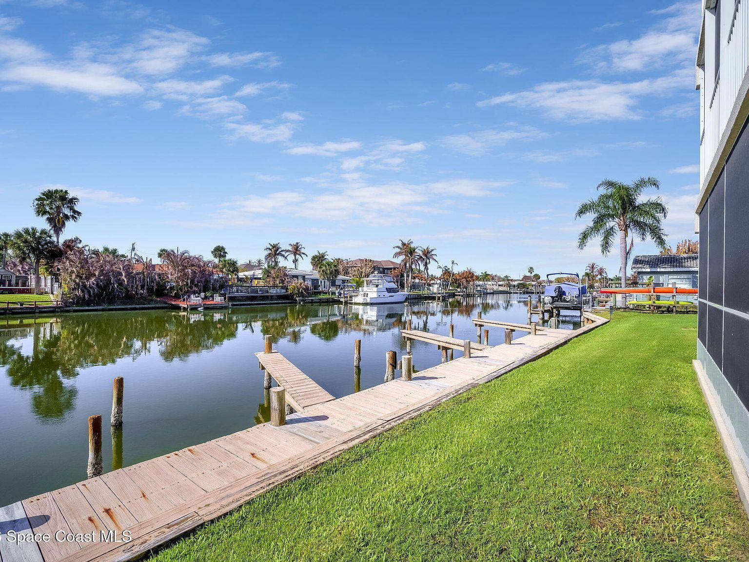 1595 N Atlantic Ave APT 110 Cocoa Beach, FL 32931 - Thumbnail 4