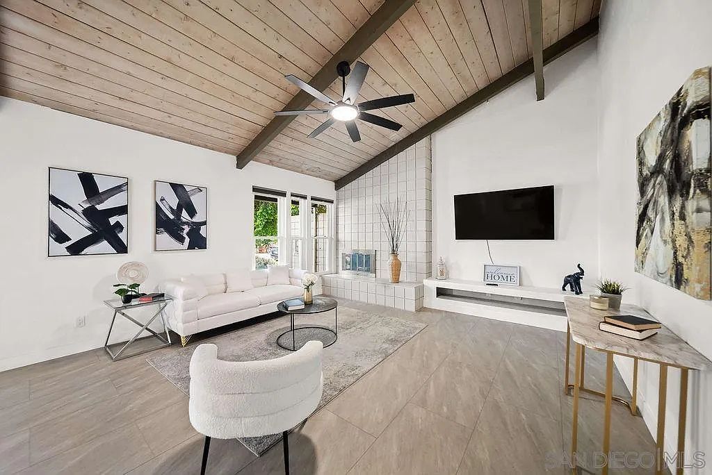 1250 E Madison Ave Unit C El Cajon, CA 92021 - Thumbnail 4