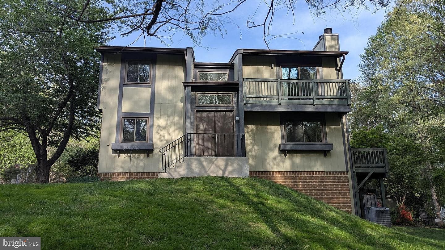 2200 Glencourse Ln Reston, VA 20191 - Thumbnail 4