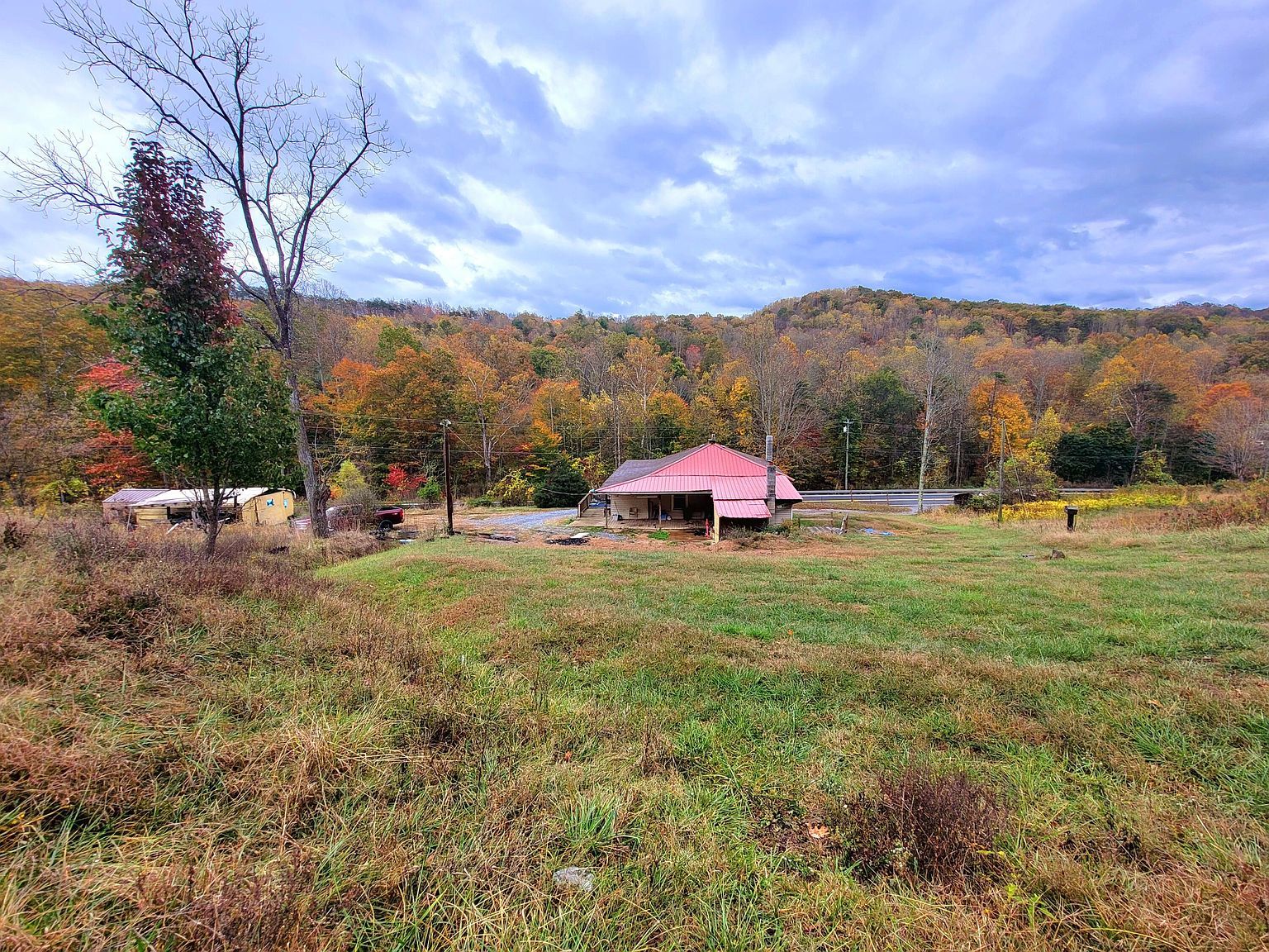 1945 St Route 3&12 Hinton, WV 25951 - Thumbnail 4