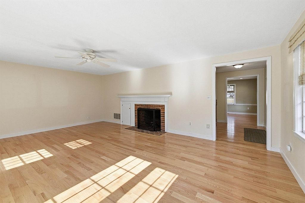 143 East St Lexington, MA 02420 - Thumbnail 4