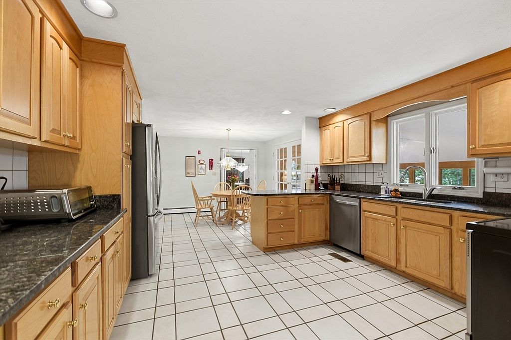 1 Battleview Cir Lexington, MA 02420 - Thumbnail 4