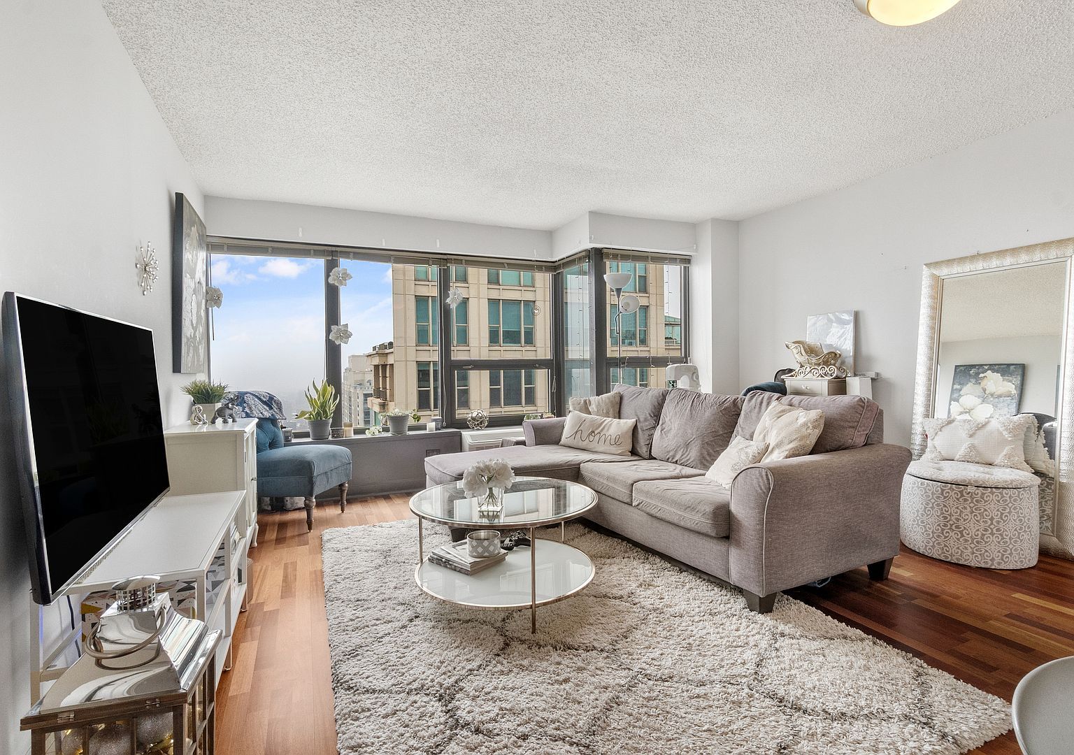 30 E Huron St APT 5306 Chicago, IL 60611 - Thumbnail 4