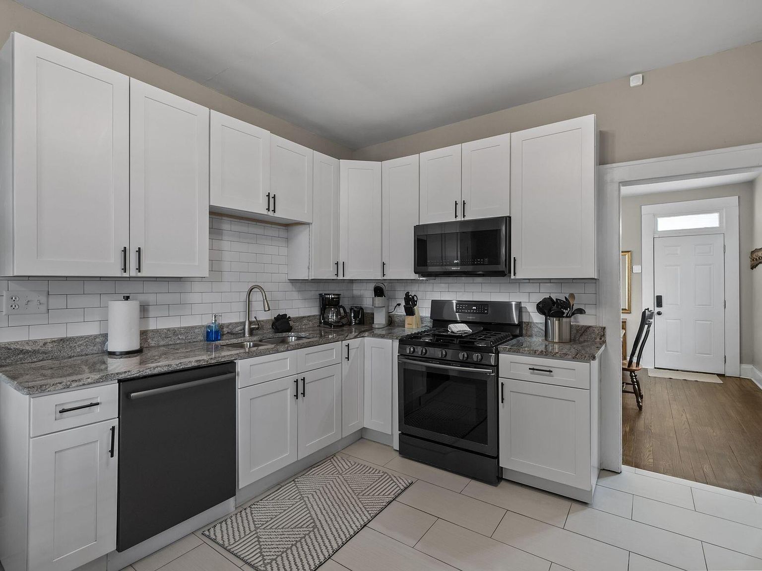 34 S Cypress Ave Columbus, OH 43222 - Thumbnail 4