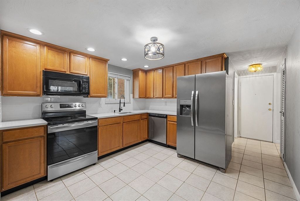 10 Royal Dane Dr APT 85 Marshfield, MA 02050 - Thumbnail 4