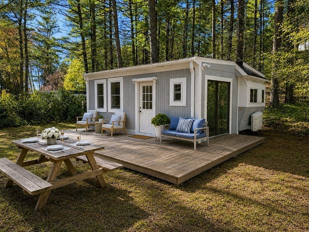 33 Wareham St #11 Carver, MA 02330 - Thumbnail 4